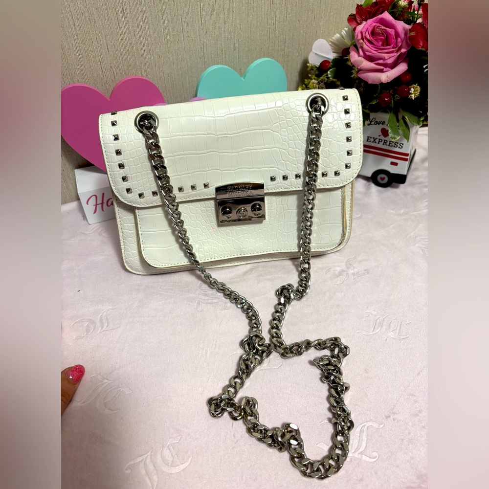 Cream crossbody purse🤍